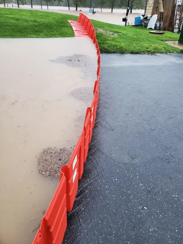 NOAQ+Boxwall+Flood+Barrier+Deployment+Hurricane+Ida+4-640w